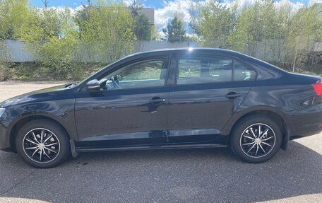 Volkswagen Jetta VI, 2013 год, 1 040 000 рублей, 3 фотография