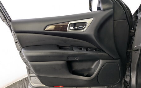 Nissan Pathfinder, 2015 год, 1 900 000 рублей, 22 фотография