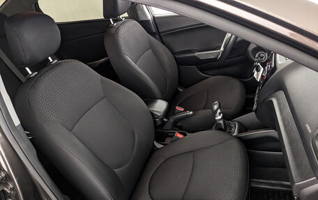 KIA Rio III рестайлинг, 2017 год, 1 040 000 рублей, 23 фотография
