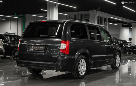 Chrysler Voyager IV, 2014 год, 2 550 000 рублей, 5 фотография