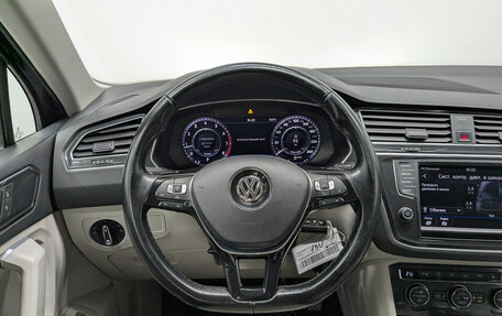 Volkswagen Tiguan II, 2017 год, 2 370 000 рублей, 21 фотография