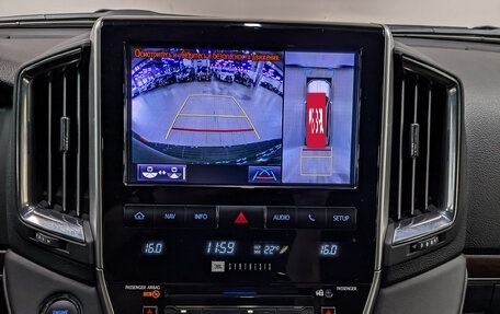 Toyota Land Cruiser 200, 2020 год, 9 490 000 рублей, 17 фотография