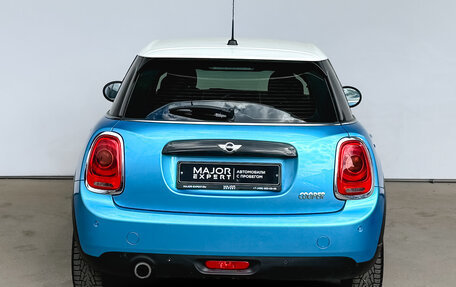 MINI Hatch, 2018 год, 1 990 000 рублей, 6 фотография