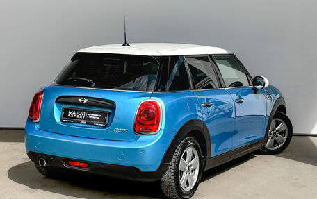 MINI Hatch, 2018 год, 1 990 000 рублей, 5 фотография