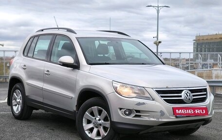 Volkswagen Tiguan I, 2011 год, 919 000 рублей, 3 фотография