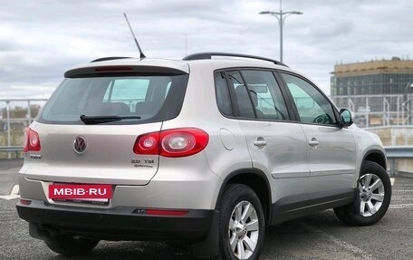 Volkswagen Tiguan I, 2011 год, 919 000 рублей, 4 фотография