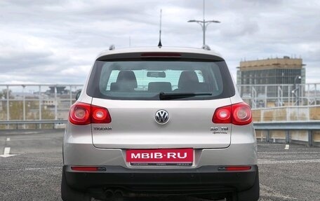 Volkswagen Tiguan I, 2011 год, 919 000 рублей, 5 фотография