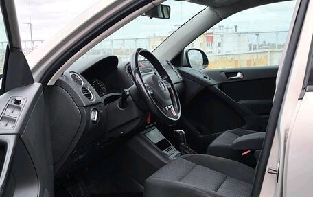 Volkswagen Tiguan I, 2011 год, 919 000 рублей, 11 фотография