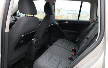 Volkswagen Tiguan I, 2011 год, 919 000 рублей, 15 фотография