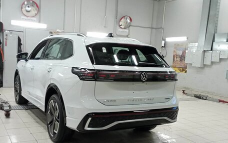 Volkswagen Tiguan, 2024 год, 4 790 000 рублей, 4 фотография