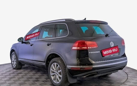 Volkswagen Touareg III, 2017 год, 2 800 000 рублей, 7 фотография