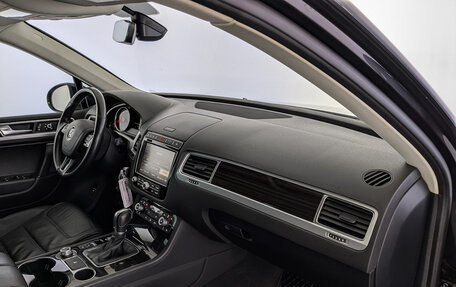 Volkswagen Touareg III, 2017 год, 2 800 000 рублей, 13 фотография