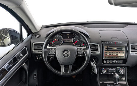 Volkswagen Touareg III, 2017 год, 2 800 000 рублей, 22 фотография