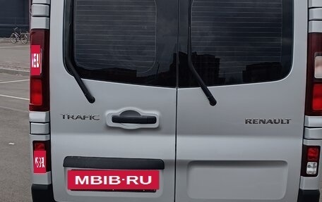 Renault Trafic, 2020 год, 2 990 000 рублей, 10 фотография