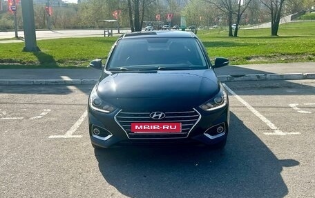 Hyundai Solaris II рестайлинг, 2017 год, 1 040 000 рублей, 10 фотография