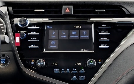 Toyota Camry, 2021 год, 3 050 000 рублей, 15 фотография