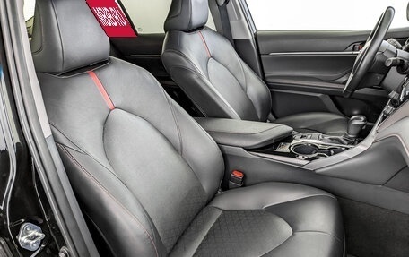 Toyota Camry, 2021 год, 3 050 000 рублей, 24 фотография