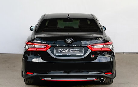 Toyota Camry, 2022 год, 3 530 000 рублей, 6 фотография