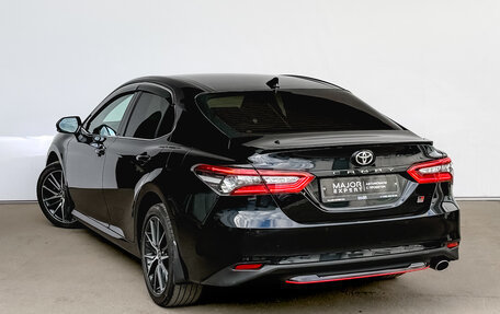 Toyota Camry, 2022 год, 3 530 000 рублей, 7 фотография