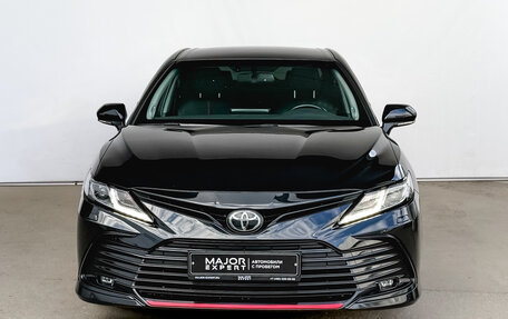Toyota Camry, 2022 год, 3 530 000 рублей, 2 фотография