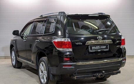 Toyota Highlander III, 2011 год, 1 905 000 рублей, 7 фотография
