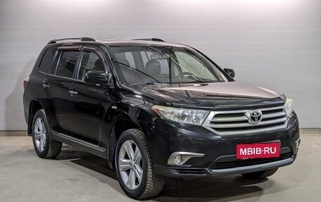 Toyota Highlander III, 2011 год, 1 905 000 рублей, 3 фотография