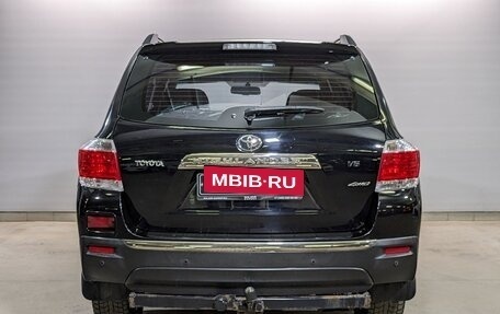 Toyota Highlander III, 2011 год, 1 905 000 рублей, 6 фотография