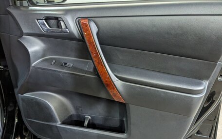 Toyota Highlander III, 2011 год, 1 905 000 рублей, 23 фотография