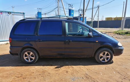 Volkswagen Sharan I рестайлинг, 1997 год, 280 000 рублей, 3 фотография