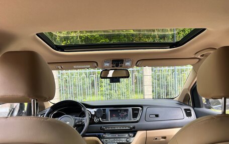 KIA Carnival III, 2018 год, 3 100 000 рублей, 6 фотография