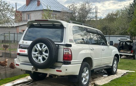 Toyota Land Cruiser 100 рестайлинг 2, 2000 год, 1 800 000 рублей, 2 фотография
