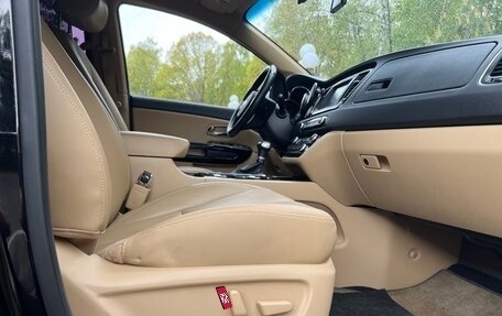 KIA Carnival III, 2018 год, 3 100 000 рублей, 16 фотография