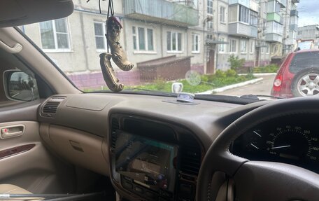 Toyota Land Cruiser 100 рестайлинг 2, 2000 год, 1 800 000 рублей, 10 фотография