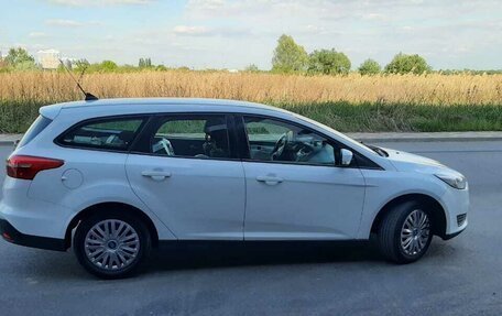 Ford Focus III, 2017 год, 617 000 рублей, 2 фотография