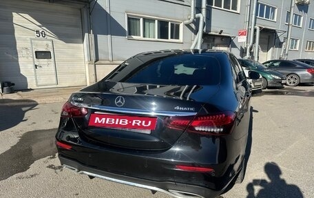 Mercedes-Benz E-Класс, 2021 год, 3 690 000 рублей, 5 фотография