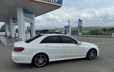 Mercedes-Benz E-Класс, 2014 год, 1 850 000 рублей, 3 фотография