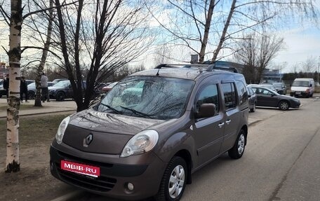 Renault Kangoo II рестайлинг, 2012 год, 699 000 рублей, 1 фотография