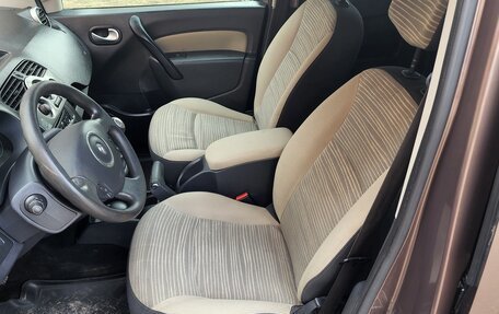 Renault Kangoo II рестайлинг, 2012 год, 699 000 рублей, 18 фотография