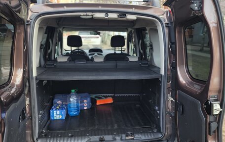 Renault Kangoo II рестайлинг, 2012 год, 699 000 рублей, 20 фотография