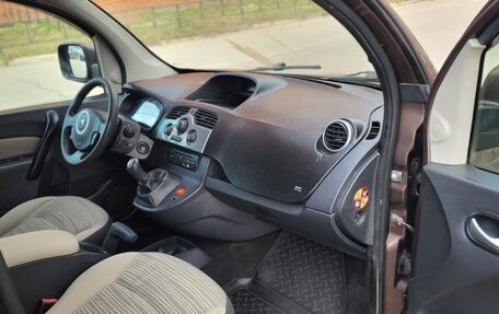 Renault Kangoo II рестайлинг, 2012 год, 699 000 рублей, 24 фотография
