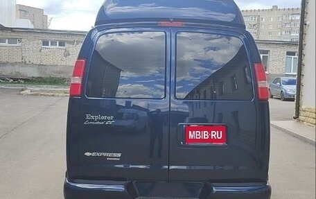 Chevrolet Express II, 2009 год, 6 300 000 рублей, 3 фотография
