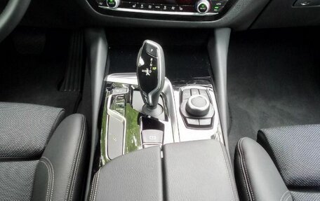 BMW 5 серия, 2018 год, 3 200 000 рублей, 2 фотография