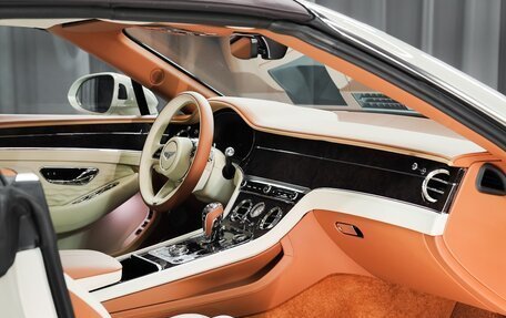 Bentley Continental GT, 2025 год, 52 982 700 рублей, 13 фотография