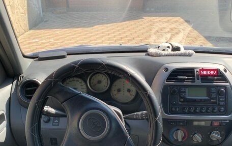 Toyota RAV4, 2002 год, 685 000 рублей, 20 фотография