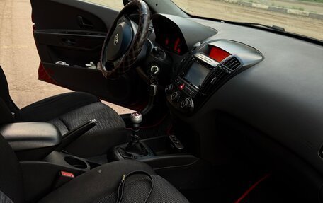 KIA cee'd I рестайлинг, 2008 год, 620 000 рублей, 13 фотография