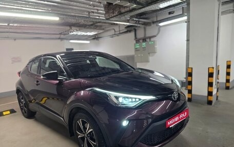 Toyota C-HR I рестайлинг, 2022 год, 3 300 000 рублей, 2 фотография