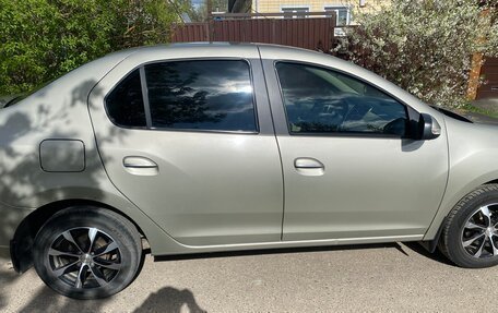 Renault Logan II, 2015 год, 800 000 рублей, 6 фотография