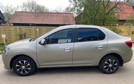 Renault Logan II, 2015 год, 800 000 рублей, 2 фотография