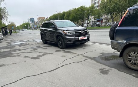 Toyota Highlander III, 2014 год, 2 999 000 рублей, 2 фотография