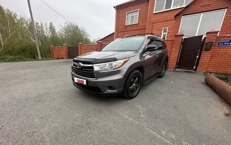 Toyota Highlander III, 2014 год, 2 999 000 рублей, 8 фотография